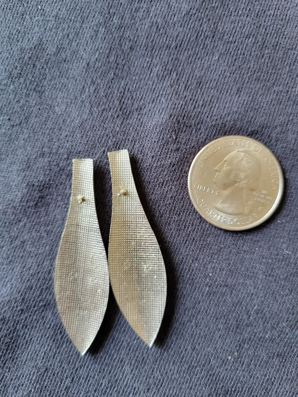 N/A elegant gold